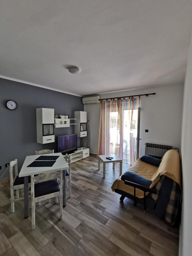Apartment Martina Banjol 外观 照片